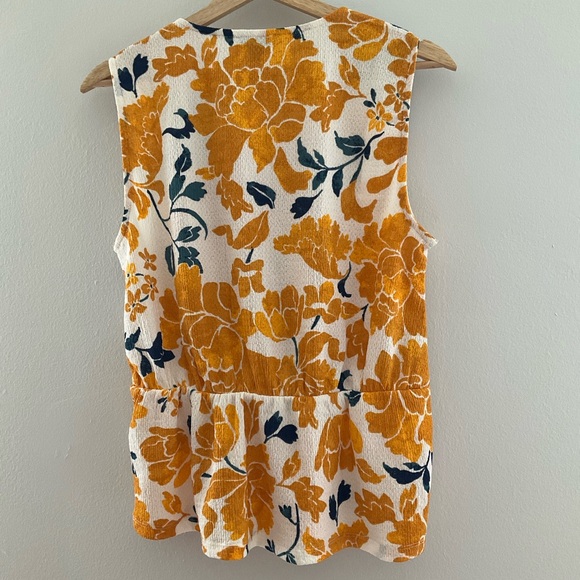 Ann Taylor Factory Mustard Yellow and White Floral Sleeveless Wrap-Front Top NWT - Picture 4 of 8